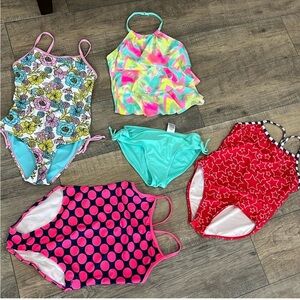 Girls Swimsuit Bundle Size 10/12
Assorted EUC 
From Op, wonder nation & more